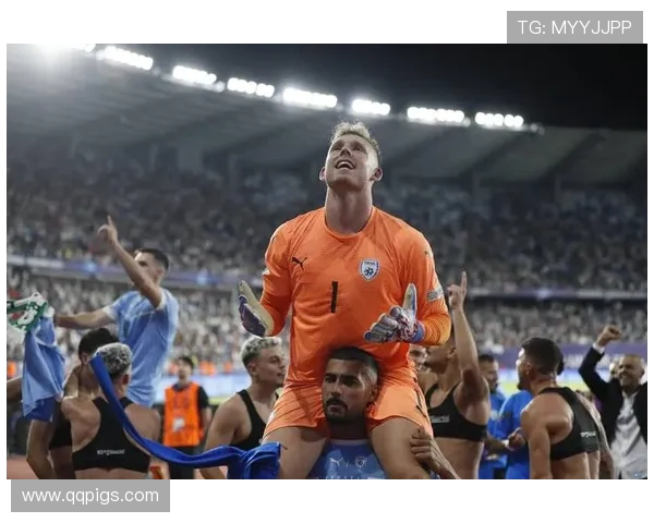 诺伊尔表示球队胜利当之无愧球员配合愈发默契信心持续提升